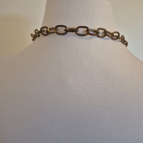 Rose Multi-Chain Necklace With Pearls - Picture 2 of 5